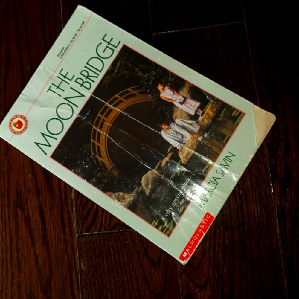FREE WITH ANY BUY❤️THE MOON BRIDGE by MARCIA SAVIN paperback softcover book